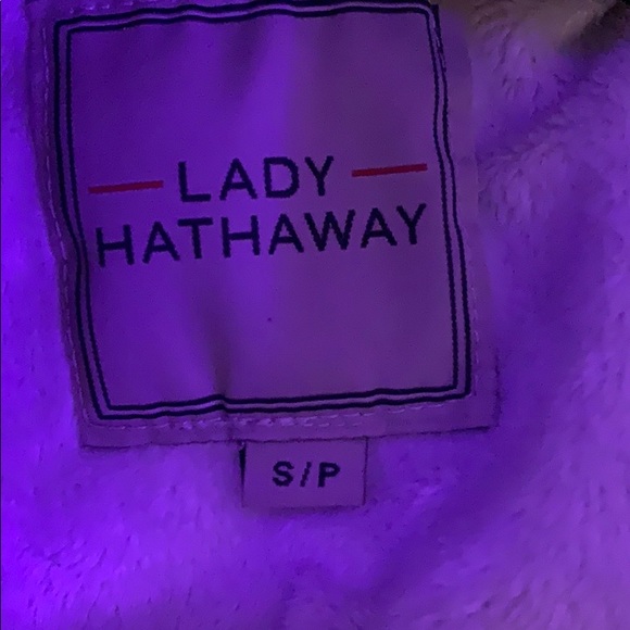 Sweater/coat - Picture 3 of 3